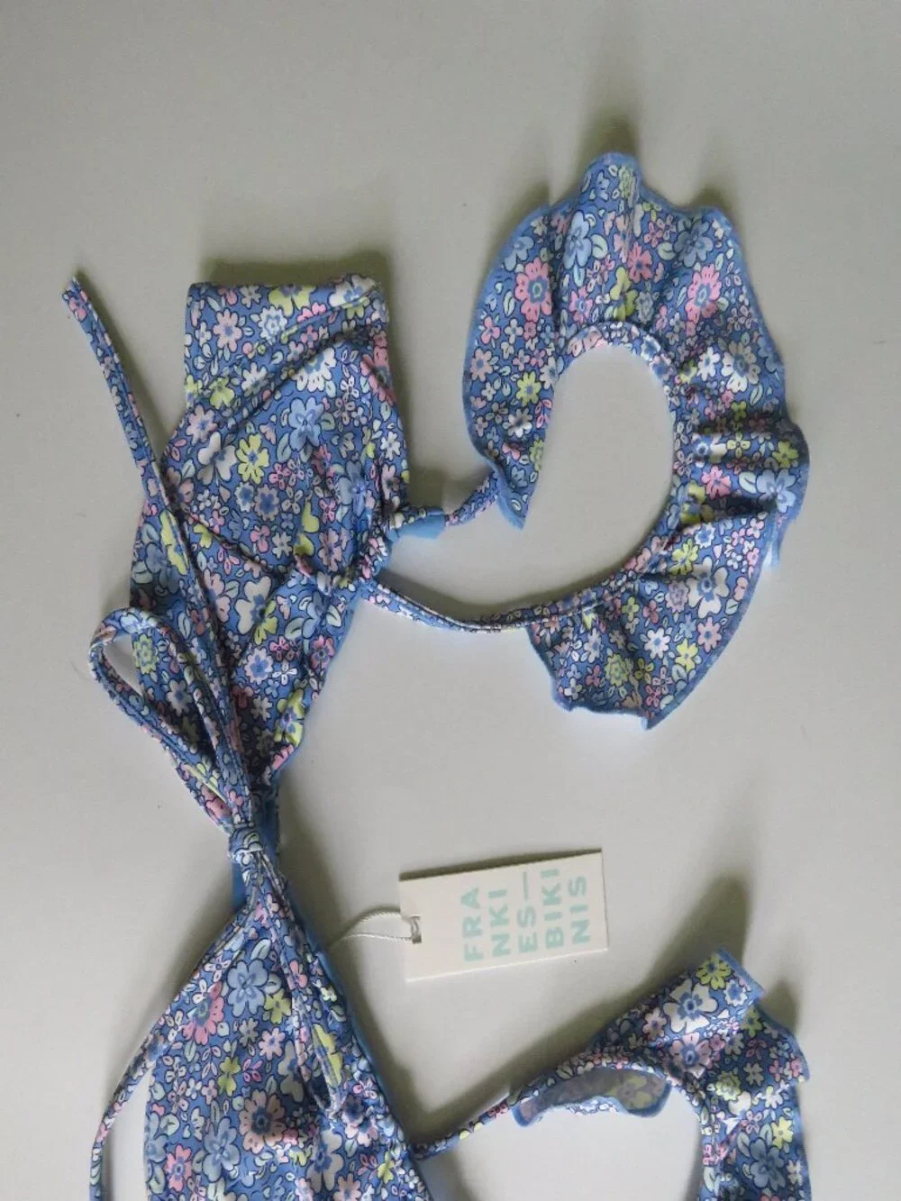 NWT Frankies Bikinis Bikini Top
